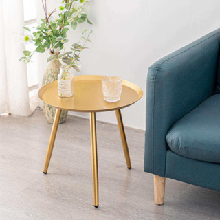 โต๊ะกลมสีทองตกแต่งบ้านวางแจกันที่มุมของบ้านโต๊ะกาแฟกลมขนาดเล็ก