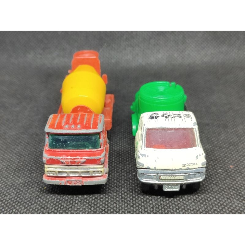 tomica-hino-truck-amp-toyota-dyna-made-in-japan