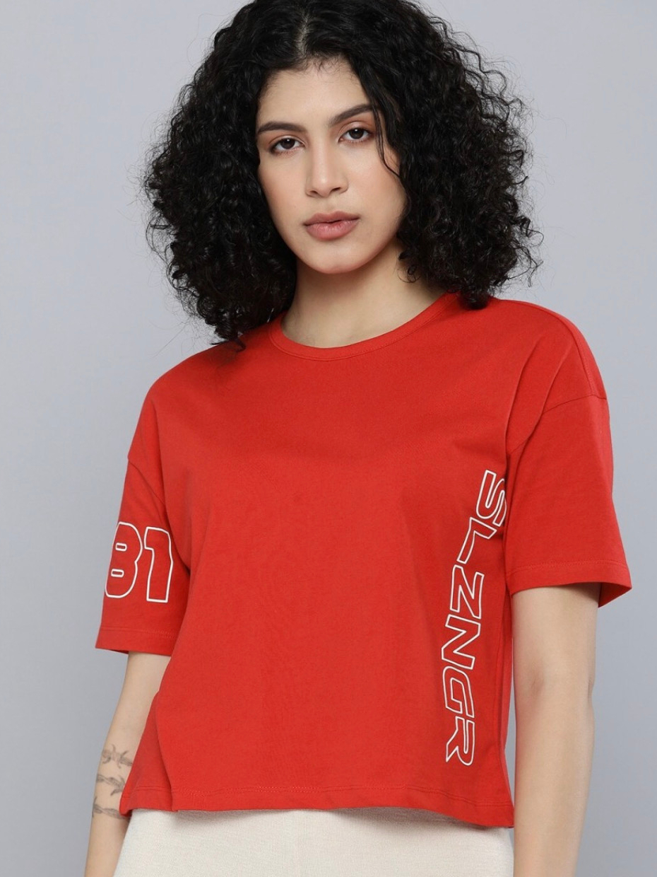 เสื้้อยืดทรงครอป-slazenger-printed-women-round-neck-สีแดง