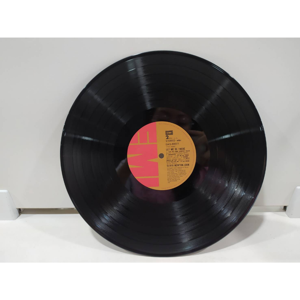 1lp-vinyl-records-แผ่นเสียงไวนิล-let-me-be-there-olivia-newton-john-j10c219