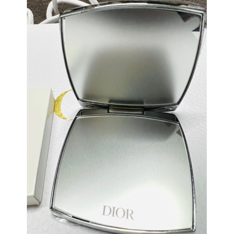 dior-ฉลากไทย-พร้อมส่ง-แถมน้ำหอมทุกออเดอร์-กระจก-dior-ตลับสีเงิน-dior-travel-mirror