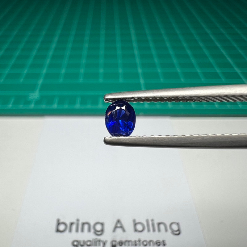 ไพลิน-blue-sapphire-จากศรีลังกา-น้ำหนัก-0-39-กะรัต-5-0x4-0mm-พลอยธรรมชาติ