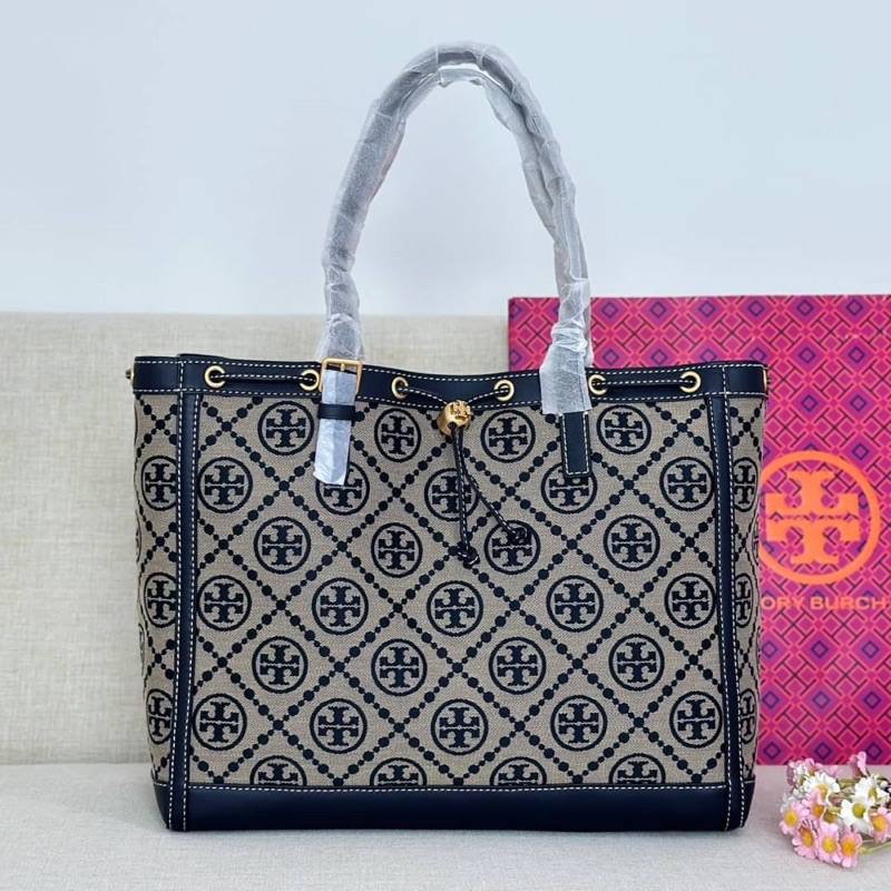 สด-ผ่อน-กระเป๋า-15-5-นิ้ว-shop-80644-สีเนวี่-tory-burch-t-monogram-large-jacquard-tote