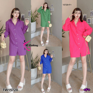 B15728 เดรสเชิ้ตทรงโอเวอร์ไซส์แขนยาว Oversized dress shirt with long sleeves.