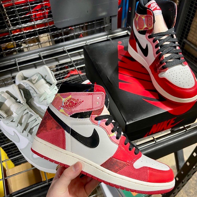 spider verse nike