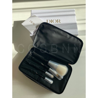 ‼️ของแท้จากเคาน์เตอร์ไทย‼️  ชุดเซ็ตแปรง Dior พร้อมกระเป๋าใส่เครื่องสำอางค์ค่ะ