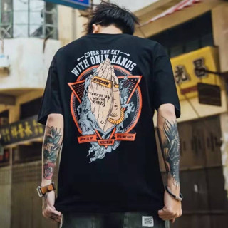 สไตล์เกาหลี เสื้อยืด หลวมๆ แฟชั่น คอกลม สกรีนลายเท่ห์ๆ ผ้าคอตตอน ใส่สบาย ชุดแฟชั่นผู้ชาย