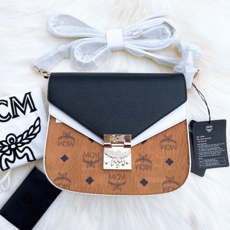 พร้อมส่งmcm-small-patricia-shoulder-bag-in-visetos-leatป๋า