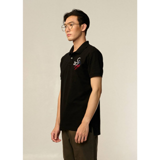 BLACK CUSTOM FIT POLO SHIRT WITH EMBROIDERED LOGO เสื้อโปโลสีดำปักโลโก้ทรงคัสตอมฟิต