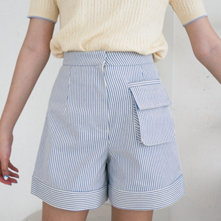 Chloe Stripes Shorts (กางเกงขาสั้นลายริ้ว)