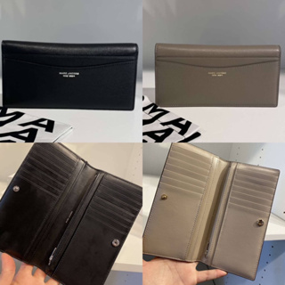 MARC JACOBS Marc Jacbos Wallet The Bifold Slim Black (ใส่บัตร2พับยาว)