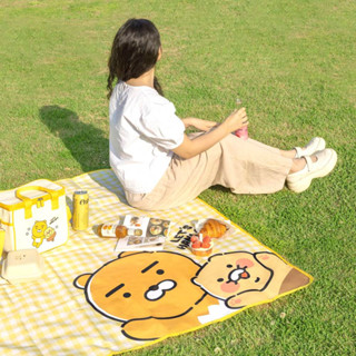 ( พร้อมส่ง ) Kakaofriends Ryan &amp; Choonsik Picnic Mat เสื่อปิกนิก