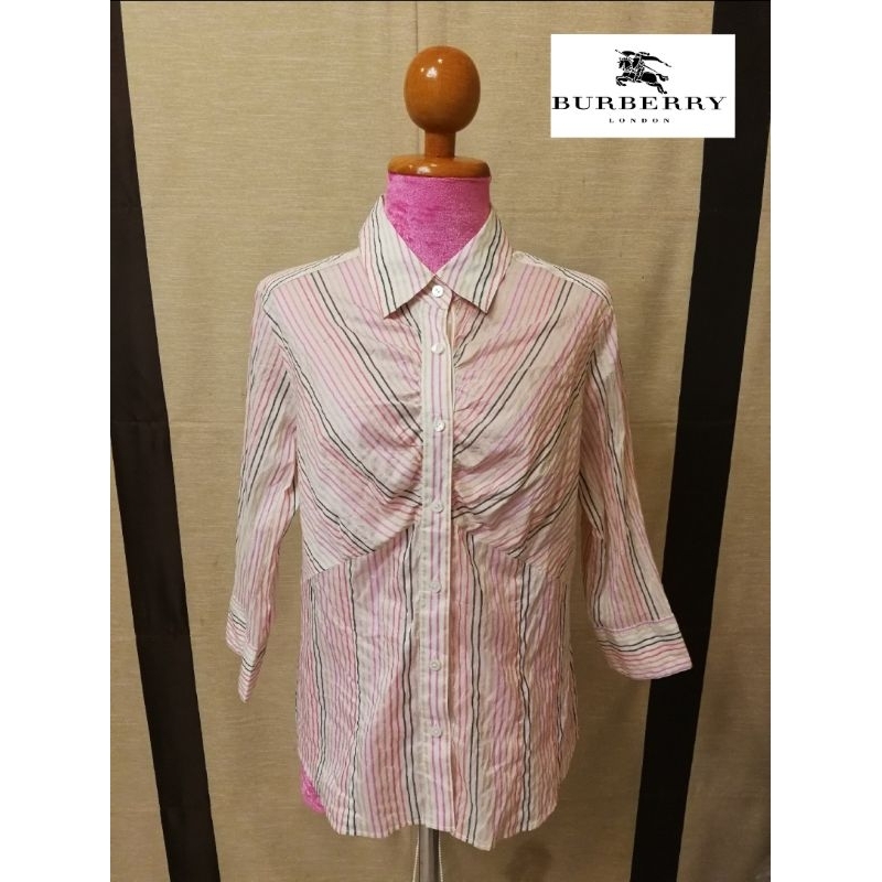 burberry-london-brand-2nd-hand-เสื้อเชิ้ตแขน3ส่วนวัสดุผ้าผสมกระดุมปั๊ม-size46-made-in-japan-แท้มือสองกระสอบนำเข้า