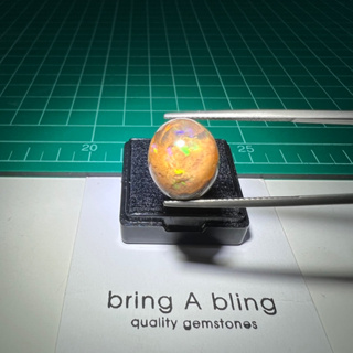 โอปอล (opal) ของเม็กซิกัน 10.10 ct (14.2x12.3x10.3)mm) โอปอล เนื้อโอปอลในชั้นหิน เล่นไฟสวยมาก