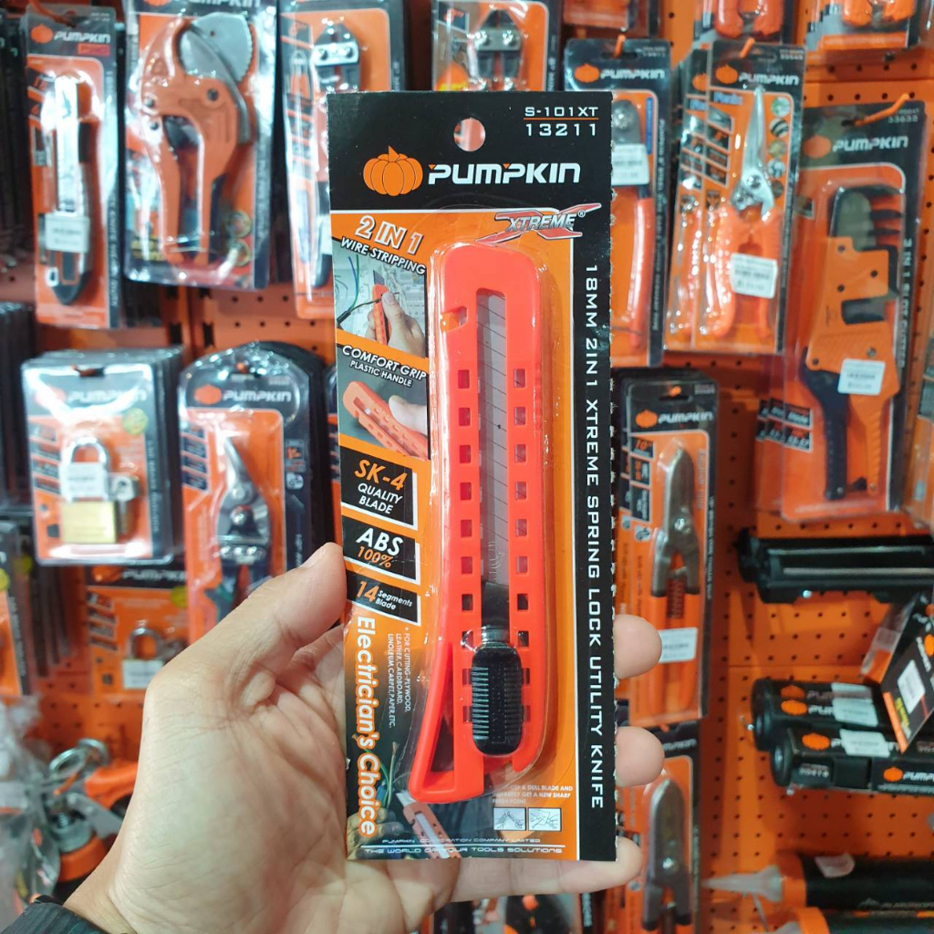 pumpkin-13211-s-101xt-คัตเตอร์-xtreme-2in1-มีดคัตเตอร์-สปริงล็อค-มีช่องปลอกสายไฟได้-ราคา-ชิ้น