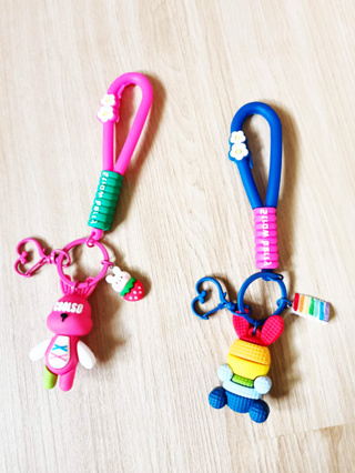 พวงกุญแจห้อยกระเป๋า พวงกุญแจกระต่าย สีสวยสดใส พวงกุญแจแฮนด์เมด DIY COOLSO พวงกุญแจน่ารัก 🖤💙❤️ พร้อมส่ง 🖤💙❤️