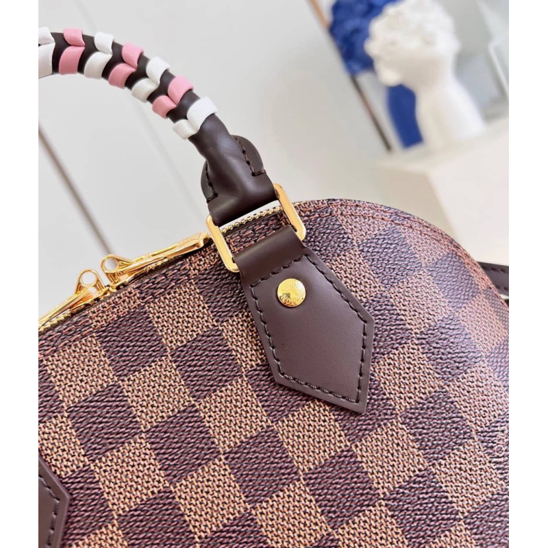 กระเป๋าแบรนด์เนมกระเป๋าสะพาย-louis-vuitton-alma-bb-เทพ-size-23-5x17-5x11-5cm