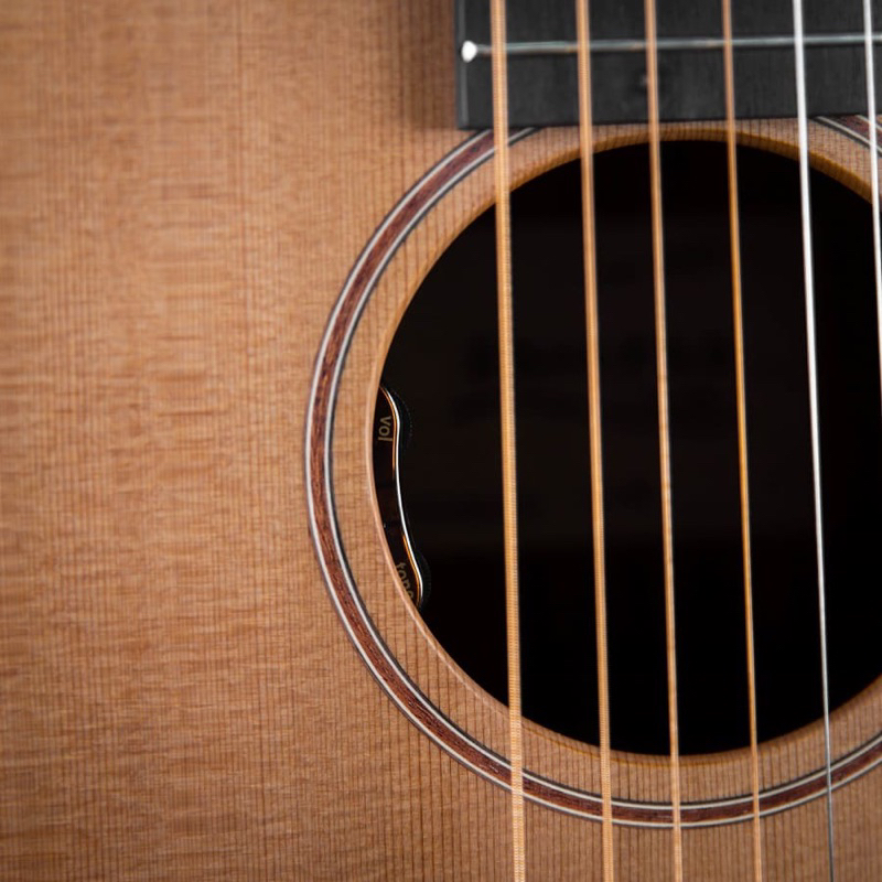 กีต้าร์โปร่ง-sheeran-w-03-solid-cedar-santos-rosewood-acoustic-guitar