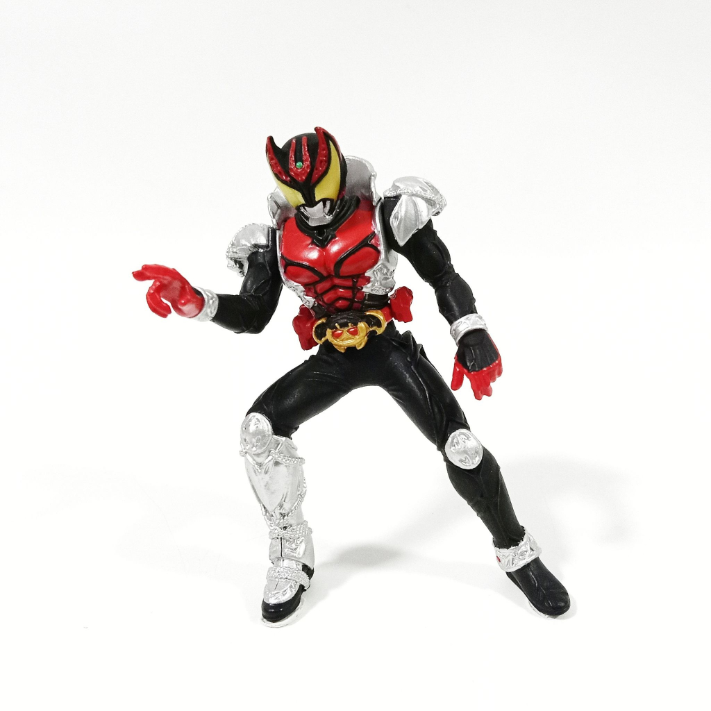 model-figure-masked-rider-kiva-โมเดล-ฟิกเกอร์-มาสค์ไรเดอร์-คิบะ-ท่าขี่รถ-ของแท้ญี่ปุ่น