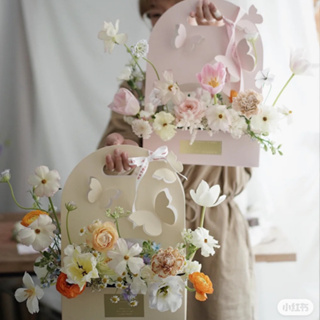 (พร้อมส่ง)กล่องจัดดอกไม้สไตล์เกาหลีลายผีเสื้อ(ขนาดใหญ่)/กล่องใส่ดอกไม้น่ารัก