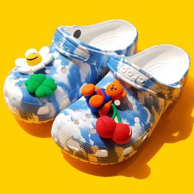 ภาพหน้าปกสินค้าWiggleWiggle  jibbitz silicone charm:: ตัวติดรองเท้า