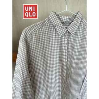 Uniqlo x Linen x L ลายสก็อตเทา ❌ตำหนิ : มีคราบแขนเสื้อด้านหลัง และที่คอ อก 40 ยาว 25 Code : 661(5)