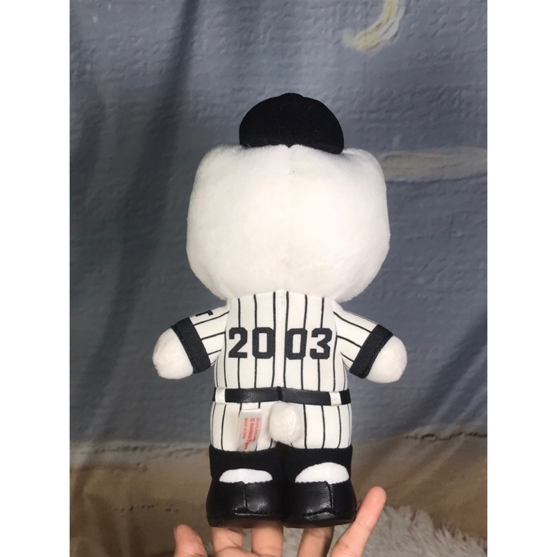 hello-kitty-hanshin-tigers-8-sanrio-ตุ๊กตา-คิตตี้-เบสบอล