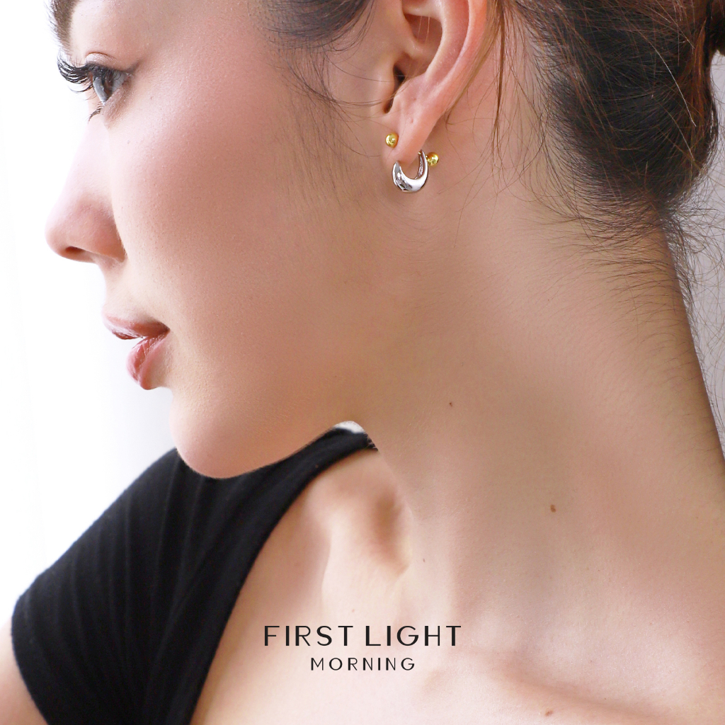 first-light-morning-nya-earrings-ต่างหู-ต่างหูแป้น-ต่างหูทูโทน-ต่างหูแฟชั่น