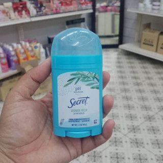 Secret Antiperspirant and Deodorant สูตร 24 HR Solid (PH Balanced) (ผลิตภัณฑ์ระงับเหงื่อ และระงับกลิ่นกาย)