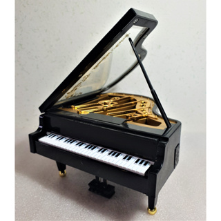 กล่องดนตรีเปียโนไขลาน  Piano Music Box