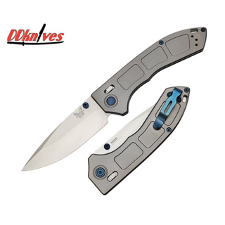 มีดพับ Benchmade Narrows M390 Satin Drop Point Blade, Gray Titanium Handles, Blue Accents (748)