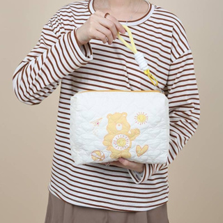 กระเป๋าใส่ของใช้ ใส่เครื่องสำอางค์ เนื้อผ้าบุสำลี พกพาสะดวก สกรีนลาย ขนาด 23×16×8 cm