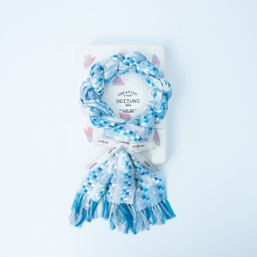 doitung-s-geraldine-2-mix-blue-50x200-cm-ผ้าพันคอ-geraldine-2-สี-mix-blue