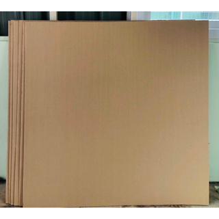 Cardboard แผ่นกระดาษลูกฟูก 3 ชั้น ขนาด 120cm x 120cm (บรรจุ 5 แผ่น, 10 แผ่น/แพ็ค) ราคา 60 บาท/แผ่น