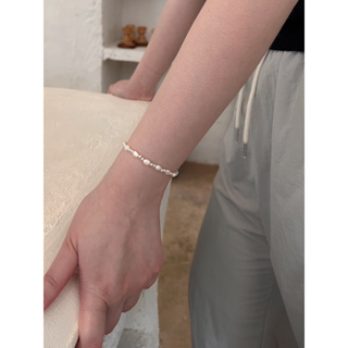 (โค้ด X8SFXJ ลด 20%) A.piece  กำไลมุกแท้เงินแท้ [all silver 925] Mix pearl silver bracelet (311)