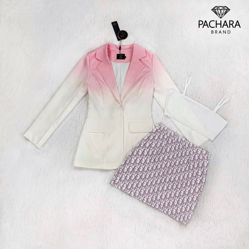 ทักก่อนสั่ง-เสื้อสูทไล่สีชมพู-สายเดี่ยว-กระโปรง-pachara-pisamai