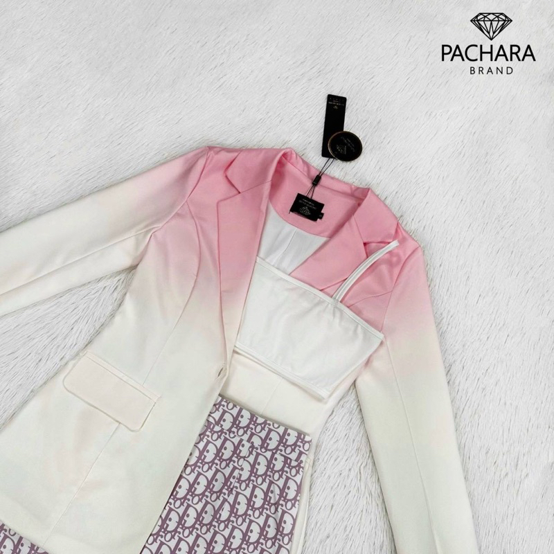 ทักก่อนสั่ง-เสื้อสูทไล่สีชมพู-สายเดี่ยว-กระโปรง-pachara-pisamai