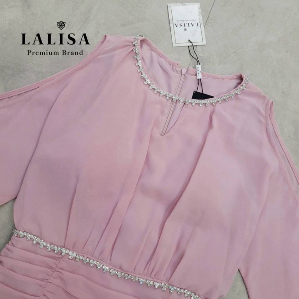 lalisa-ชุดเดรสกระโปรง-แต่งเพชรที่คอ-รบกวนเช็คสต๊อกก่อนกดสั่งซื้อ