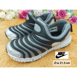 [ป้าย 21.5 cm] รองเท้าเด็ก Nike หนอน ใหม่มาก สียอดนิยม