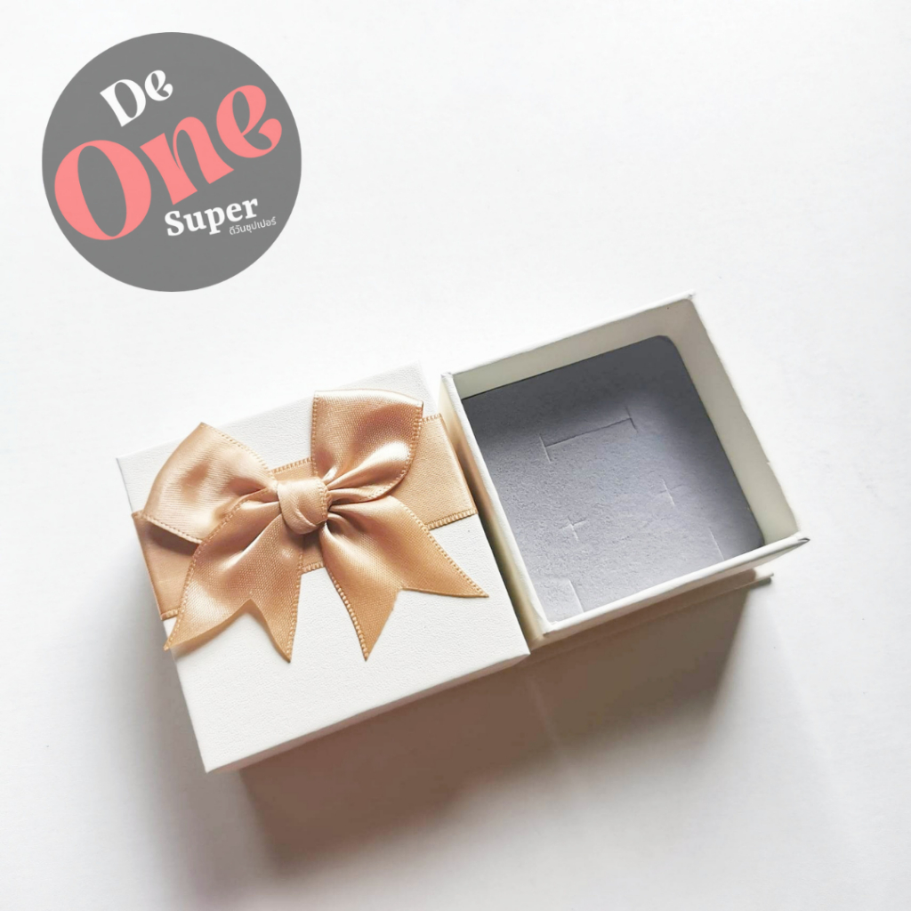 พร้อมส่งจากไทย-jewelry-gift-box-กล่องใส่เครื่องประดับ-แบบชัก-กล่องของขวัญ-มีช่องใส่-1สร้อย-1คู่ต่างหู-1แหวน
