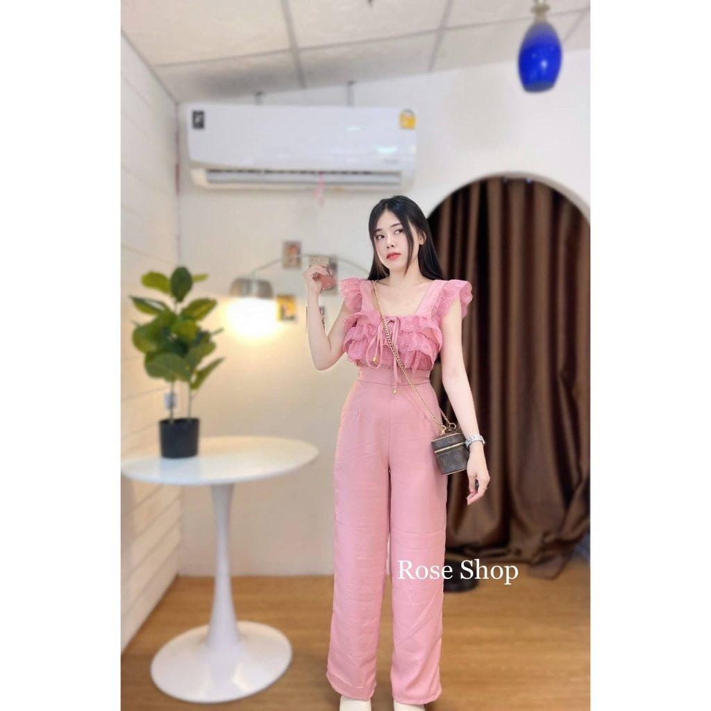 เซต-เสื้อ-กางเกง-ผ้าซาร่าเนื้อดีทั้งเซต-เสื้อครอปสายเดี่ยวแต่งระบายลูกไม้-กางเกงเอวยางยืด-งานซิปหลัง