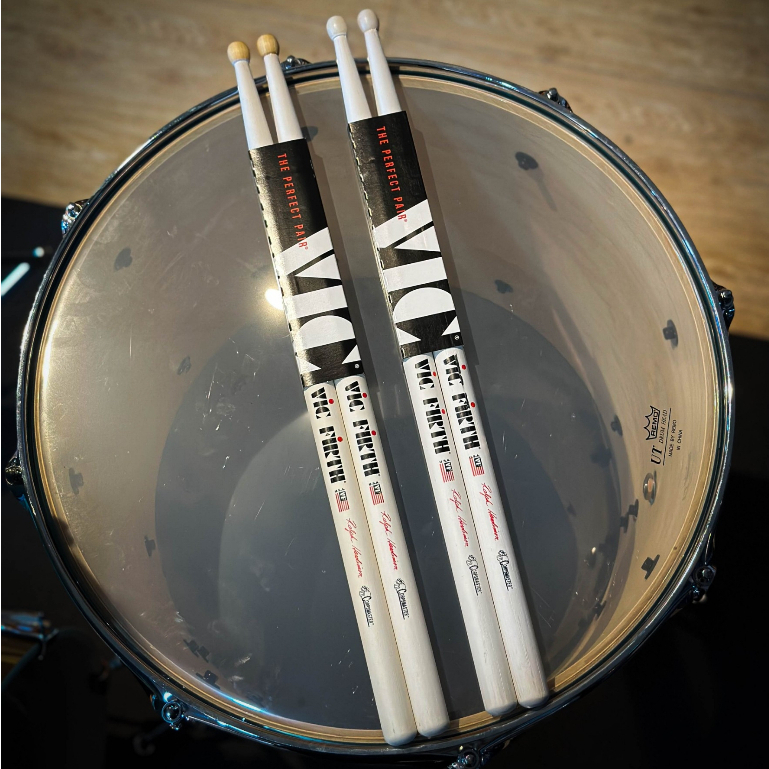 รุ่นขายดี-vic-firth-ไม้กลองสแนร์มาร์ชชิ่ง-srhn-ไม้แนร์มาร์ชชิ่ง-ไม้กลอง-รับประกันของแท้-น้ำหนักดี-ทนทานแข็งแรง