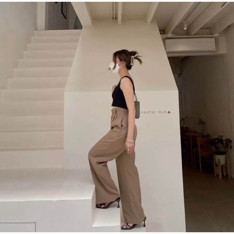 ส่งต่อกางเกง the sunco มี 2 สี size S | Shopee Thailand