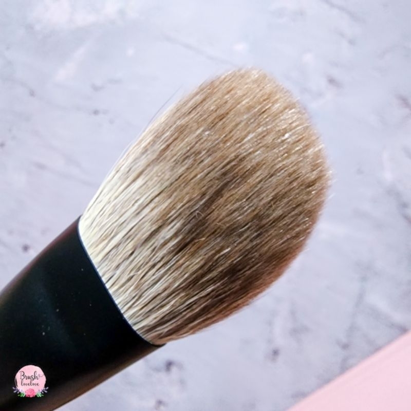 brushlovelove-แปรงปัดแก้มขน-green-sandalwood-ขนจิ้งจอกเงิน-snow-fox-ผสมขนแพะ-saikoho