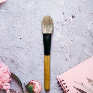 Brushlovelove แปรงปัดแก้มขน green sandalwood ขนจิ้งจอกเงิน snow fox + ขนแพะ saikoho