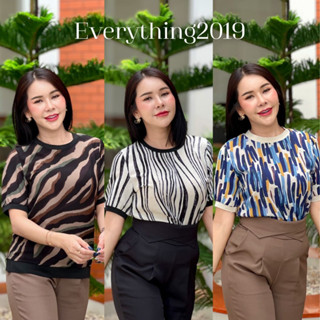 Everything2019 ⚡(1903)  เสื้อคอกลมทรงสปอร์ต เสื้อผู้หญิงใส่สบาย ใส่ได้ทุกโอกาส