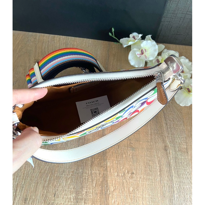 แท้-พร้อมส่ง-coach-ca176-teri-shoulder-bag-in-rainbow-signature