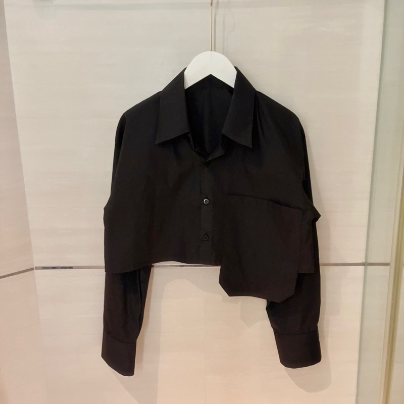 chocmint-sundae-pocket-shirt-crop-top-เสื้อเชิ้ตแขนยาว-แต่งกระเป๋าใหญ่-มี2สี-freesize