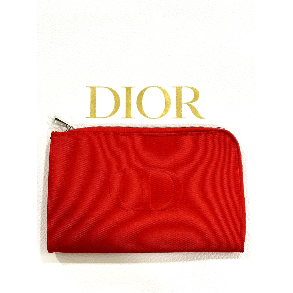 c-h-r-i-s-t-i-a-n-d-i-o-r-red-makeup-bag