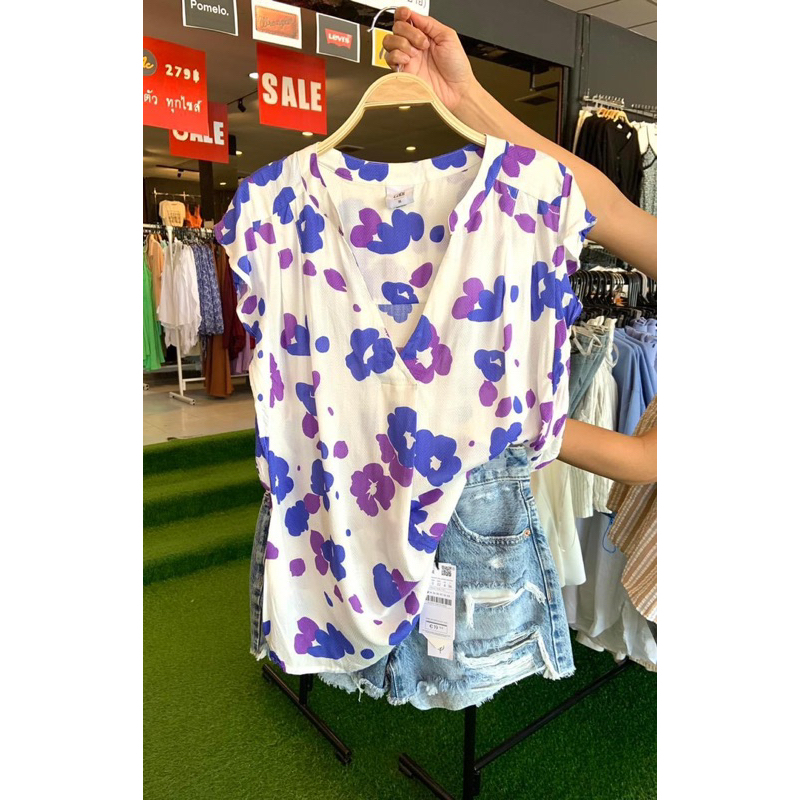 เสื้อทรงแขนกุดคอวี-kiabi-white-purple-floral-v-neck-top-เข้าใหม่ล่าสุดดดด